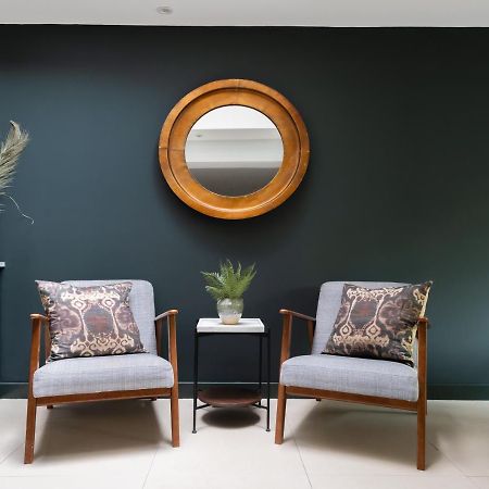 The Heart Of Shepherds Bush - Modern 2Bdr Apartment With Garden Londra Exterior foto